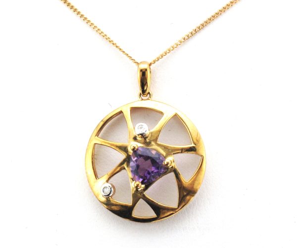 Ladies 9ct Gold Pendant with Amethyst