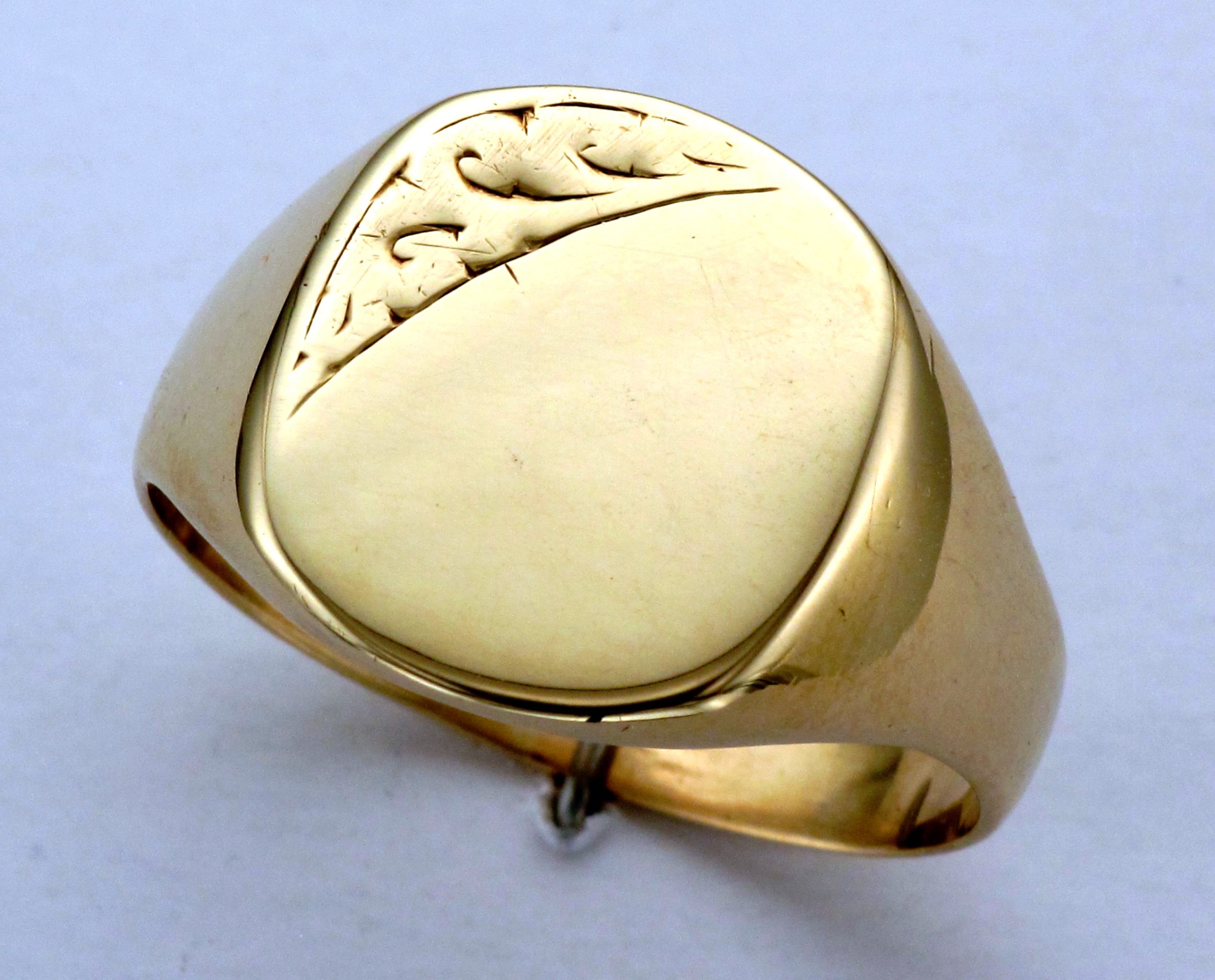 9ct Gold Tonneau Shape Signet Ring | Attenborough Jewellers