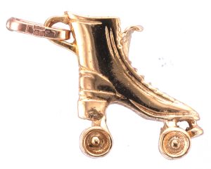 9CT ROLLER SKATE CHARM