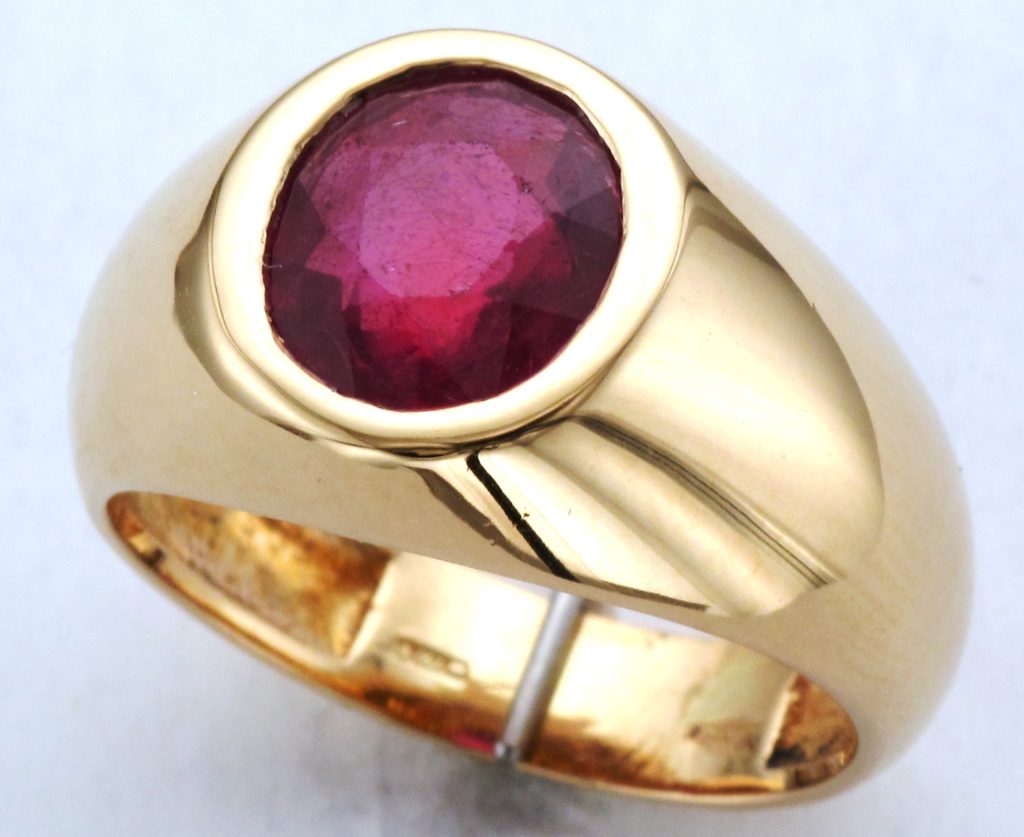 18ct Gold Single Stone Ruby Ring | Attenborough Jewellers