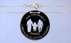 14CT FAMILY PENDT & CHAIN