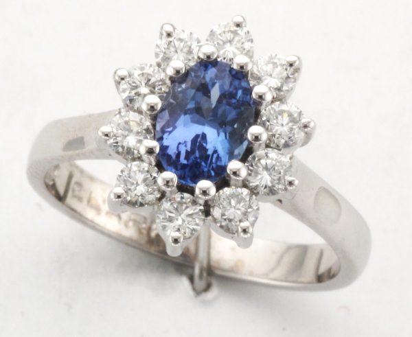 18ct White Gold Tanzanite & Diamond Cluster Ring