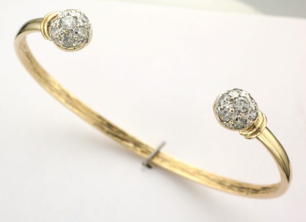 9CT C/Z BALL TORQ BANGLE