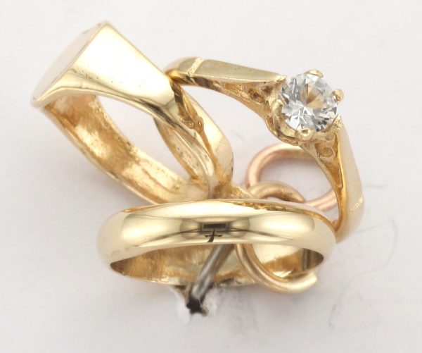 9ct Gold X3 Rings Charm