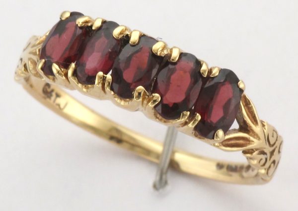 VINTAGE-9CT 5ST GARNET RG