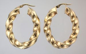 9CT PR TWIST OVAL HOOPS