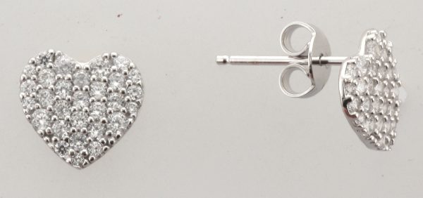 9CTW C/Z PAVE HEART STUDS