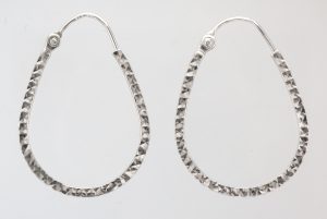 9CTW PR D/C OVAL HOOPS