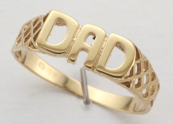 9CT DAD RING(OPN LATT SH)