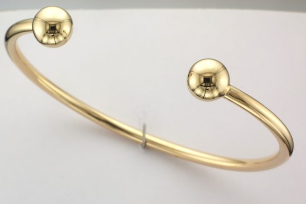 9ct Gold Torque Ball Bangle