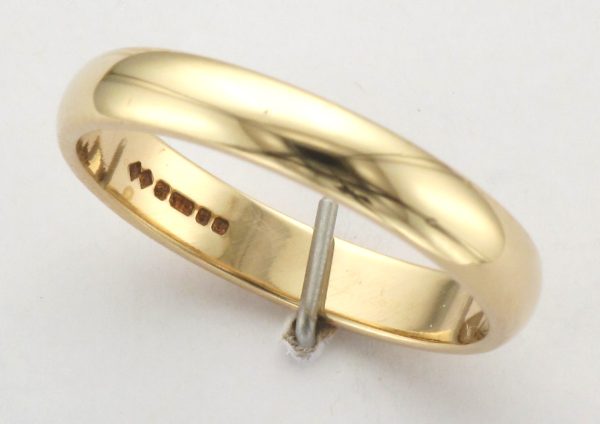 9ct Gold 3.3mm D Shaped Wedding Band Ring