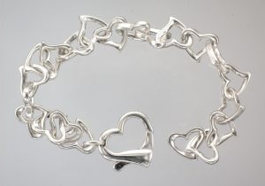 SIL 7" OPN HEART TWIST BT