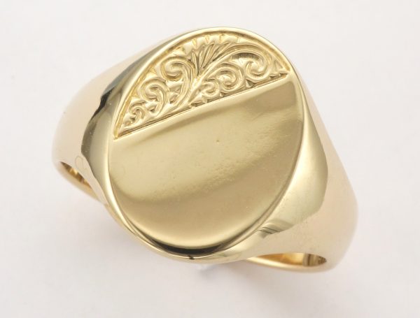 9ct Gold Plain & Patterned Oval Signet Ring