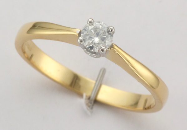 18CT SS BRIL DIA CLW RING