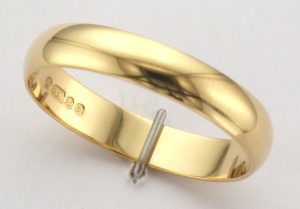 18CTY 3.9MM D WEDD BAND