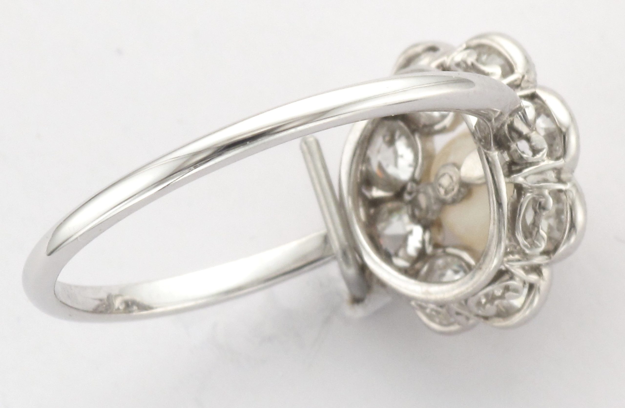 Antique Circa 1910 - Platinum Pearl & Diamond Round Cluster Ring - Image 3
