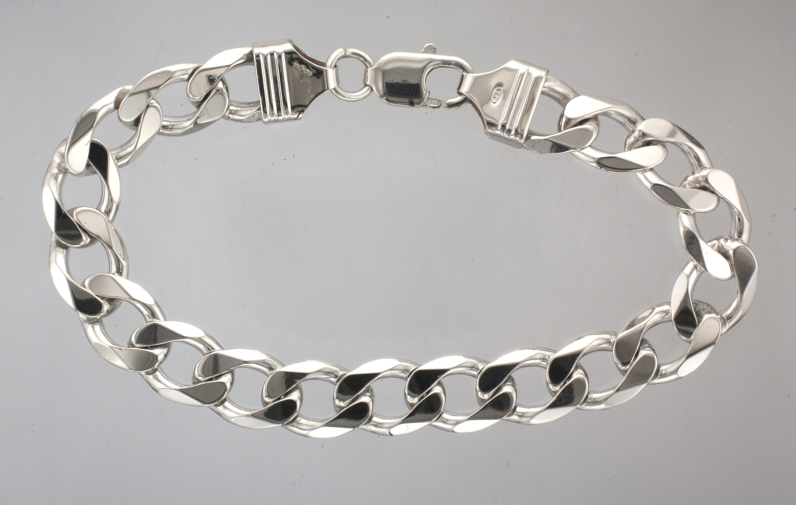 SIL 8.5" BEV OVAL CURB BT