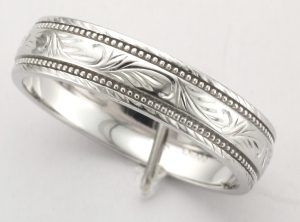 18CTW BEAD/FLOR ENG BAND