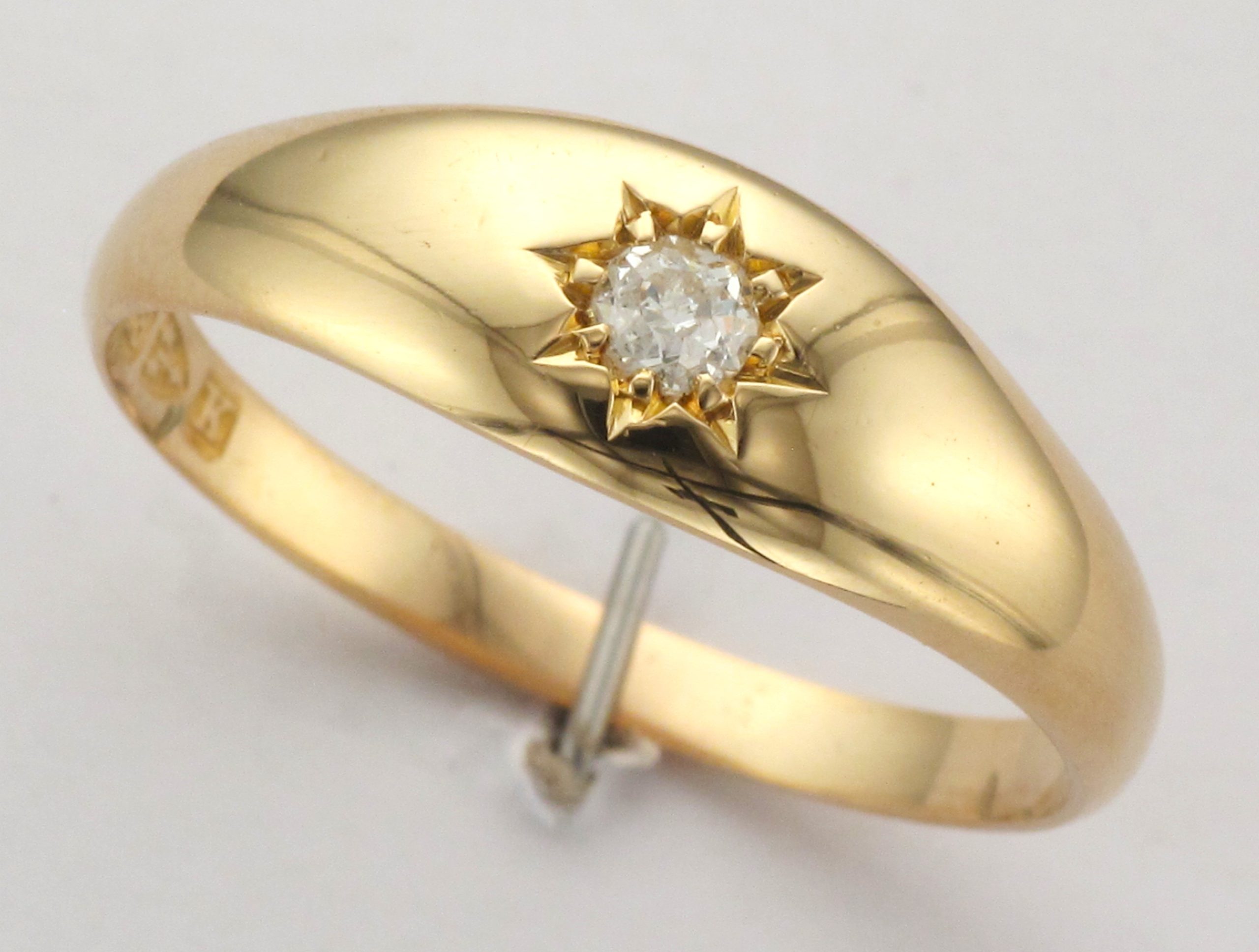 18CT S/S O/C DIA GYPSY RG