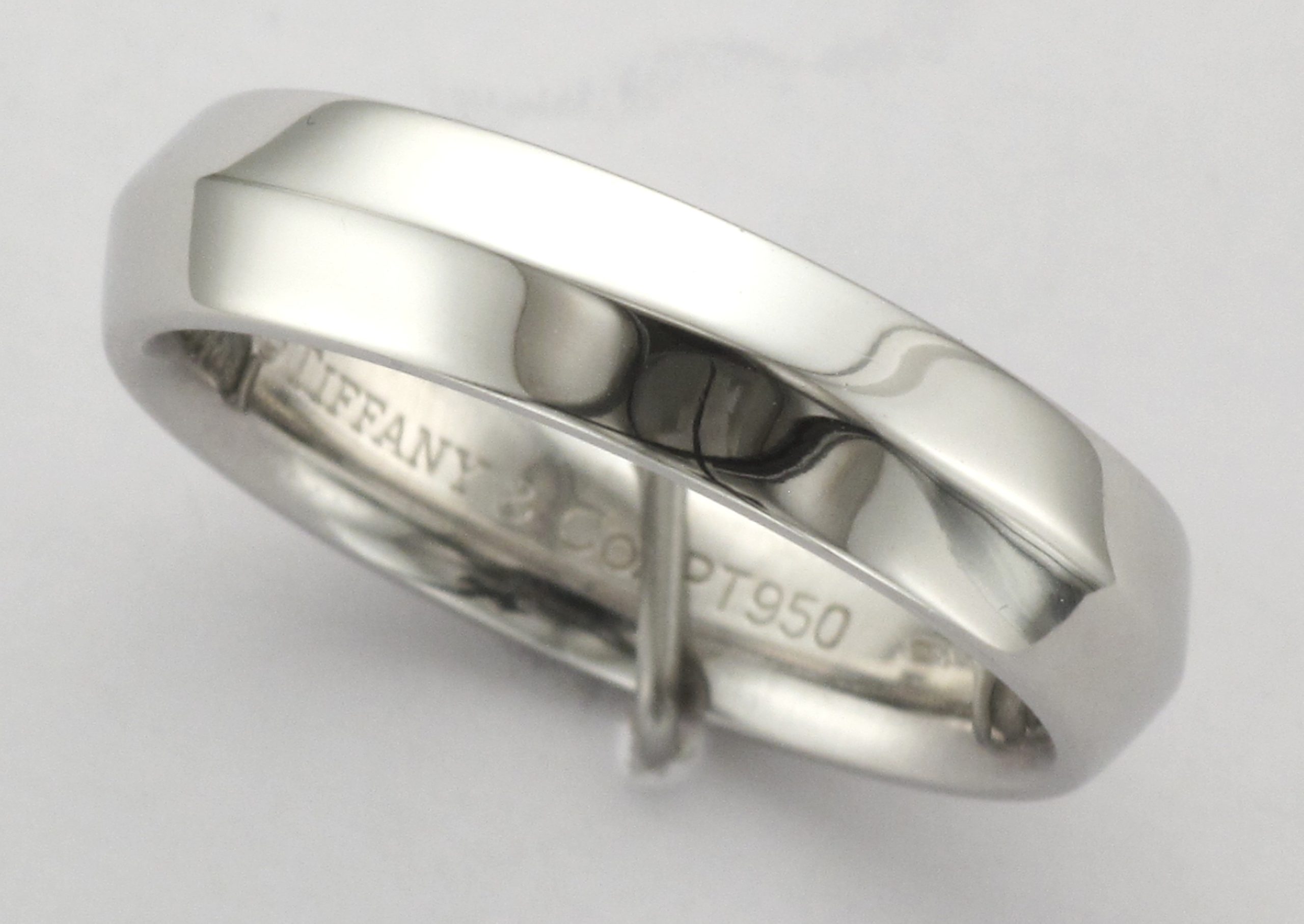 PLAT TIFFANY BEV BAND RNG