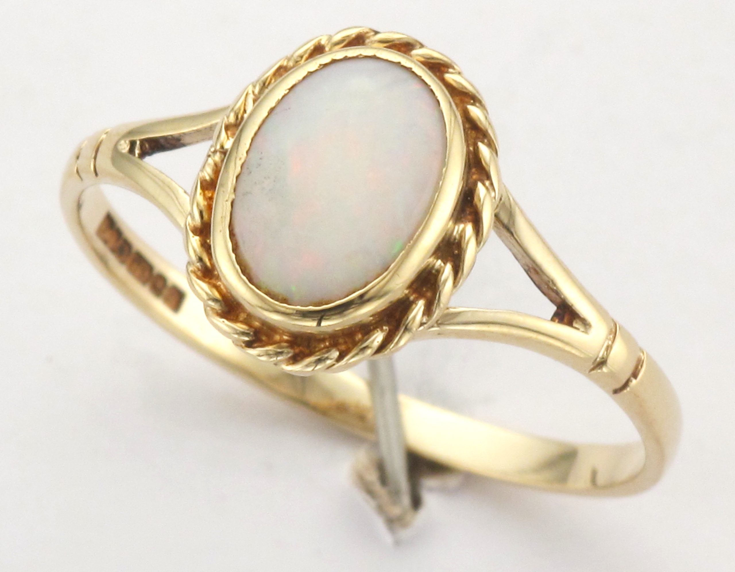 9CT S/S OVAL OPAL RO RING