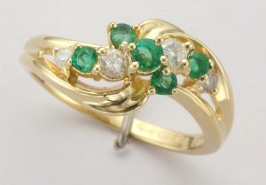 9CT 9ST EM/DIA CL XO RING