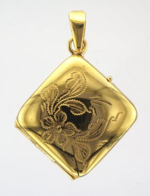 9CT ENG KITE LOCKET PENDT