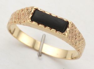 9CT S/S RECT ONYX CLAW RG
