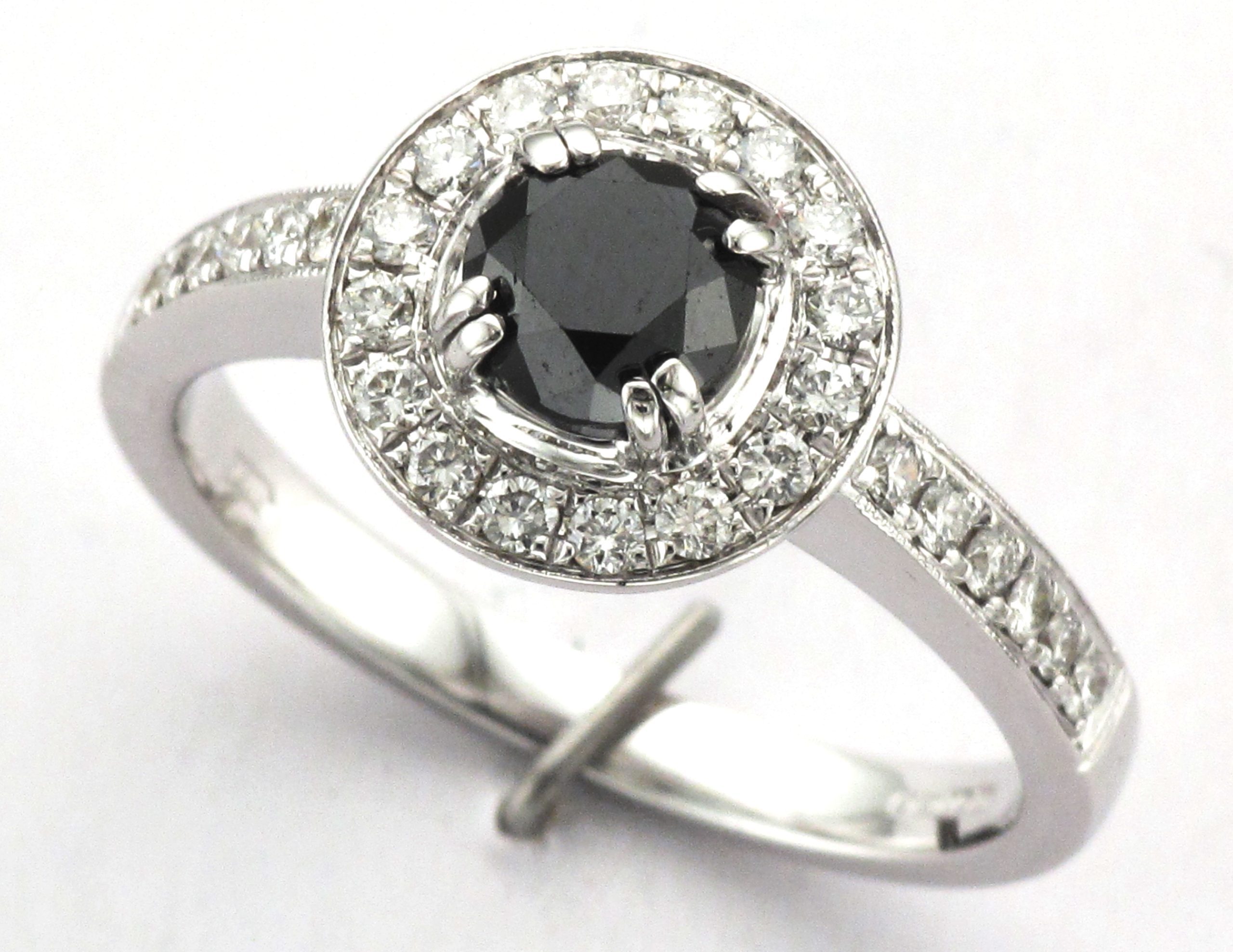 LDS 18CT Blk St & Dia
