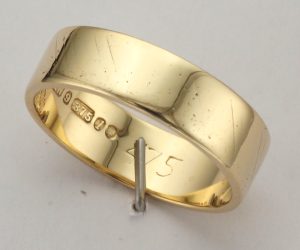 9CT 5.4MM DIAG LINED BAND