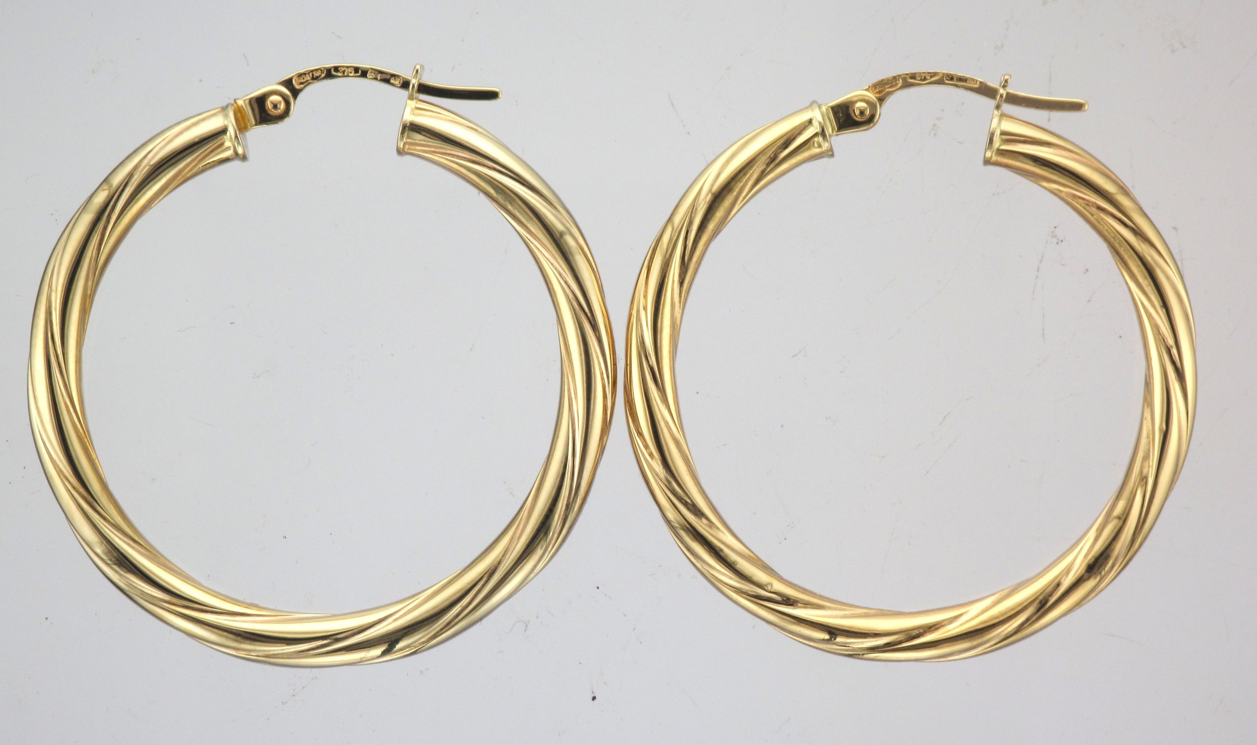 9CT GOLD PAIR 30MM TWIST HOOP EARRINGS